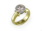 ROUND DIAMOND RING WITH SHOULDERS