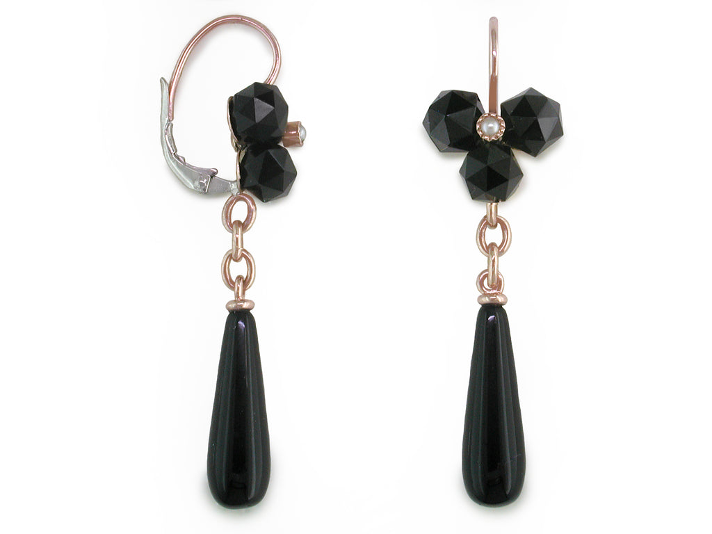 ONYX EUROWIRE DROP EARRINGS