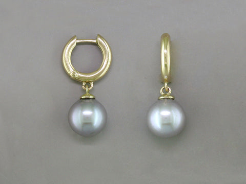 SMALL GOLD HOOP EARRINGS WITH PEARL DROP